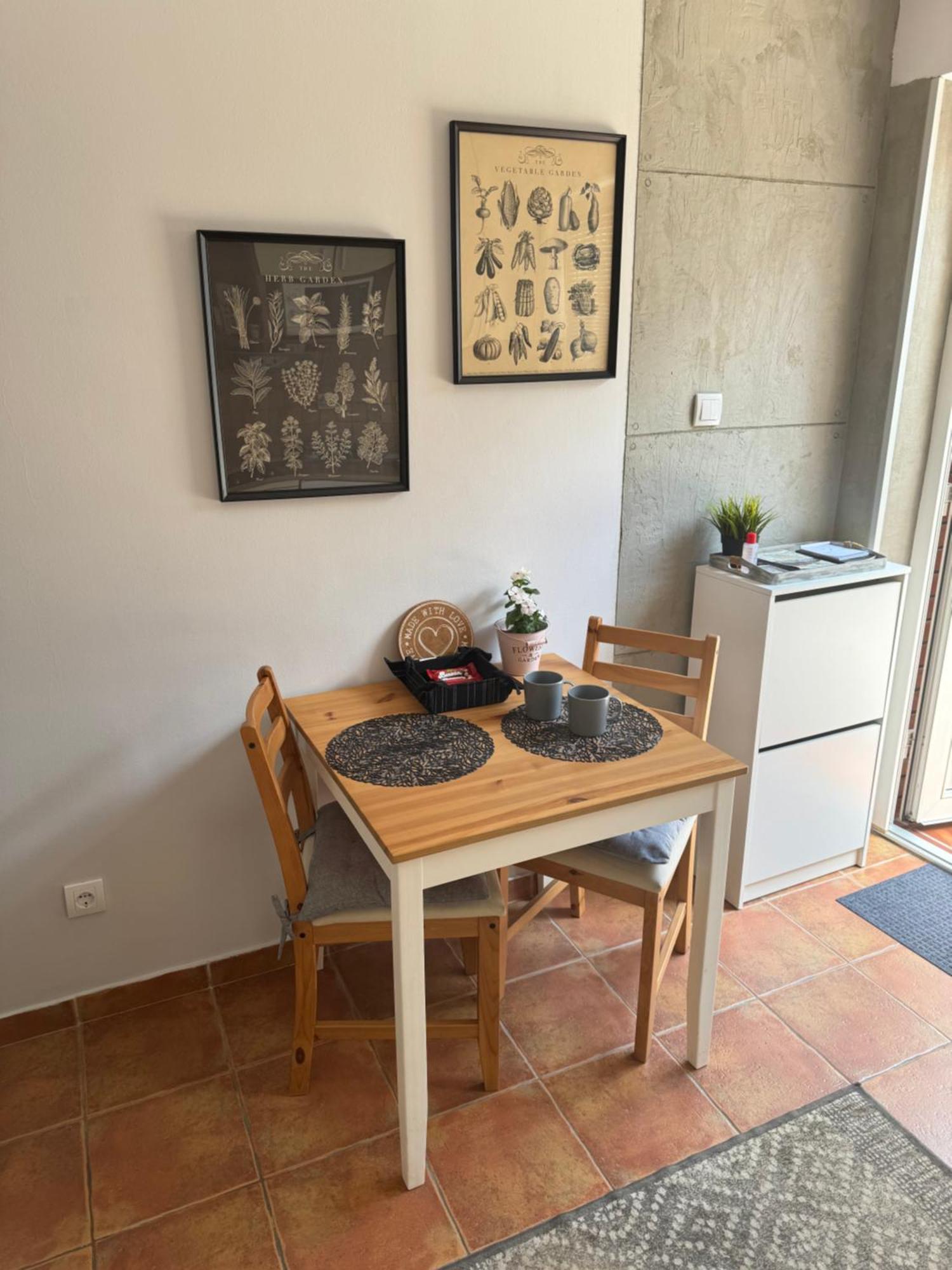 Garsonjera Zvezdara Apartment เบลเกรด ภายนอก รูปภาพ