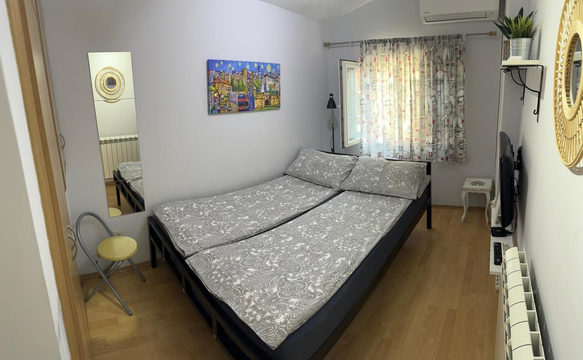 Garsonjera Zvezdara Apartment เบลเกรด ภายนอก รูปภาพ